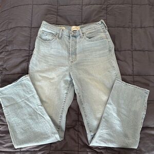 Universal Thread Light Blue Straight Leg Jeans